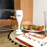 365pam - Westin House - Parking, Basen, Jacuzzi, Sauna, Silownia, Plac Zabaw W Cenie * Kołobrzeg