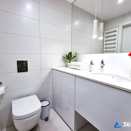 365pam - Westin House - Parking, Basen, Jacuzzi, Sauna, Silownia, Plac Zabaw W Cenie Apartmán Kolobřeh